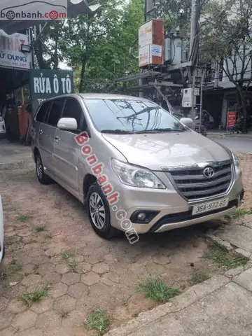 Bán Xe Toyota Innova 2.0 E 2015