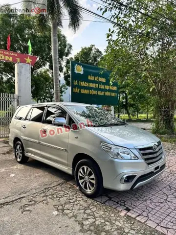 Bán Xe Toyota Innova E 2014