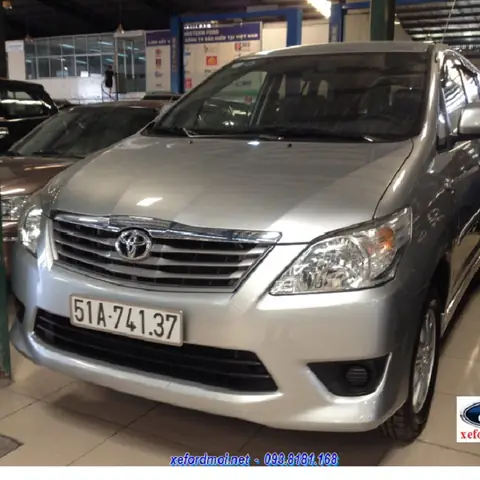 Bán Xe Toyota Innova E 2014