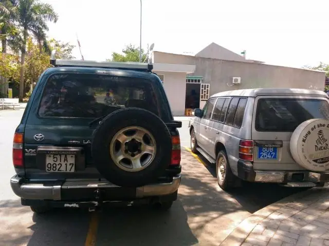 Ban Xe Toyota Landcruiser Doi 1997