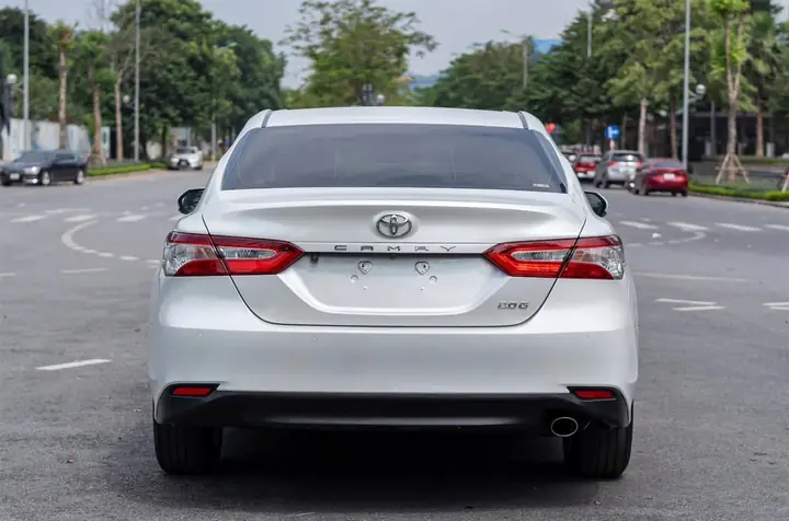 Bảng Giá Xe Ô Tô Toyota Camry Sũ