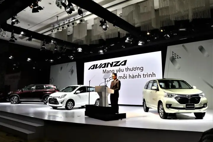 Bảng Giá Xe Ô Tô Toyota Tháng 10 2018
