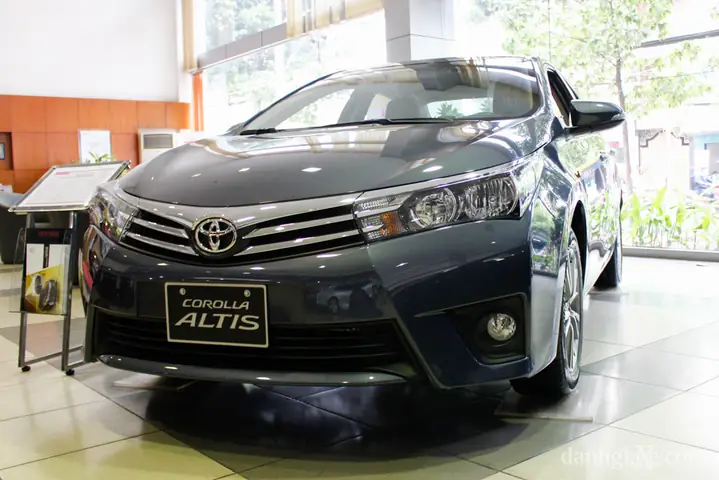 Bảng Giá Xe Toyota Altis 2014