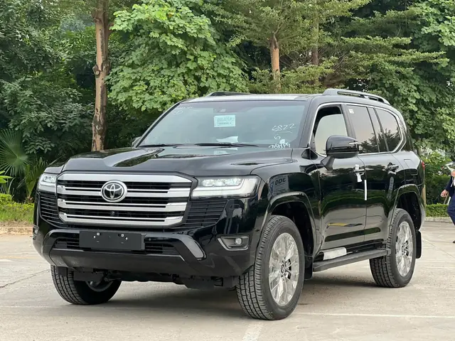 Bảng Giá Xe Toyota Land Cruiser V8
