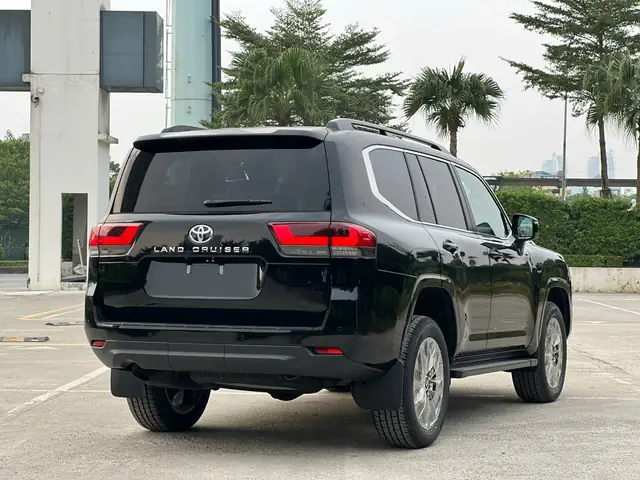 Bảng Giá Xe Toyota Land Cruiser V8