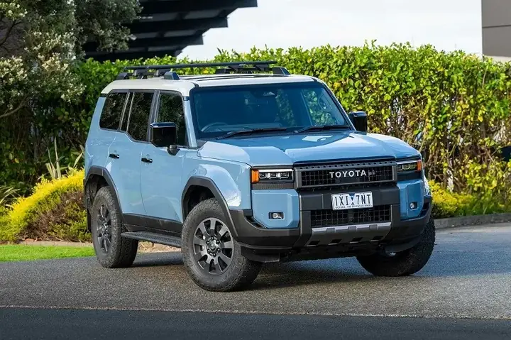 Bảng Giá Xe Toyota Tháng 12