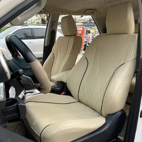Bọc Ghế Da Xe Toyota Fortuner