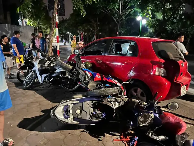 Bom Oto Toyota Duong Kim Giang