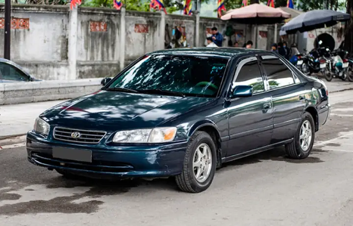 Các Đời Xe Toyota Camry Tại Việt Nam