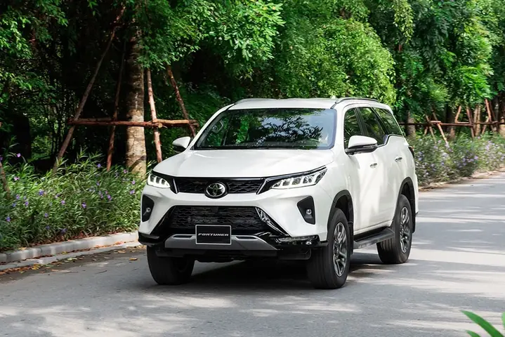 Các Mẫu Xe Toyota 1 Tỉ 8 Các Mẫu Xe Toyota 1 Tỉ 8