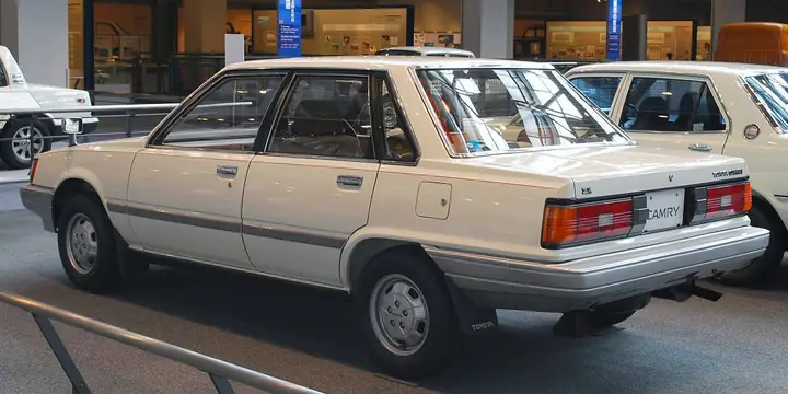 Các Mẫu Xe Toyota Camry Qua Các Đời