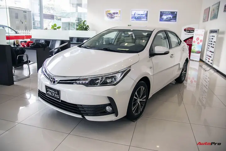 Các Phiên Bản Toyota Altis 2018