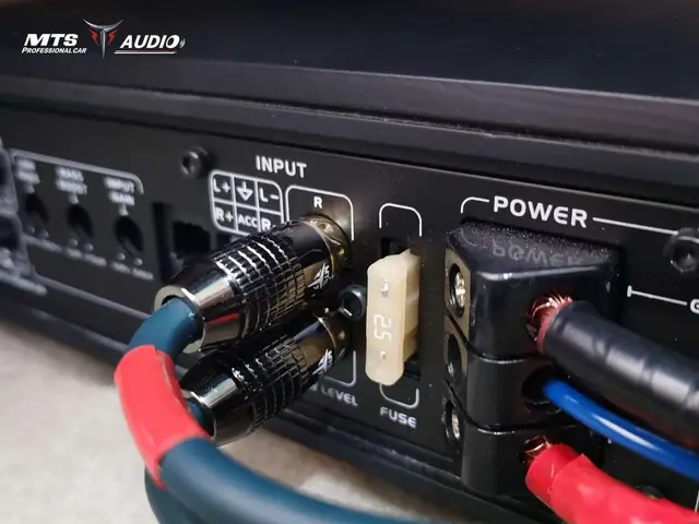 Cach Dau Dau Cd Toyota Ra Loa Sub