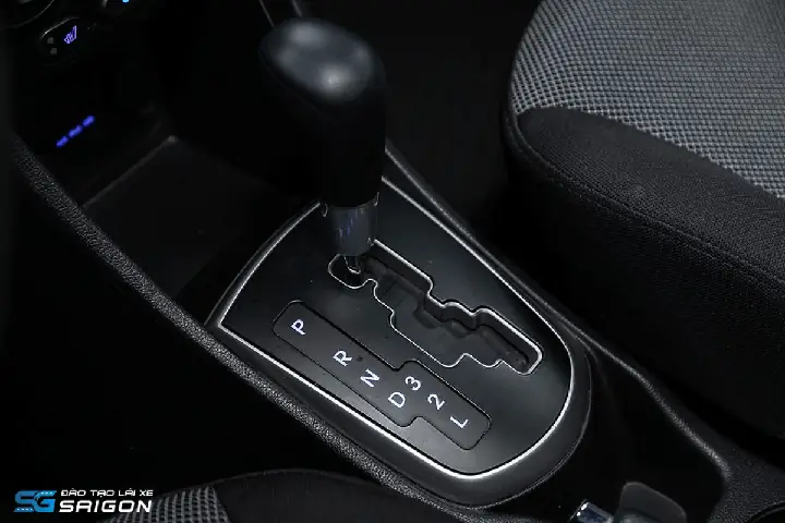 Cách Lái Xe Hộp Số Tự Động Toyota 5 Chỗ