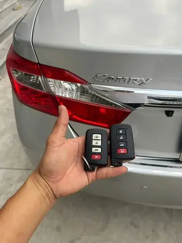 Cách Tháo Pin Chìa Khoá Thông Minh Toyota Cách Tháo Pin Chìa Khoá Thông Minh Toyota