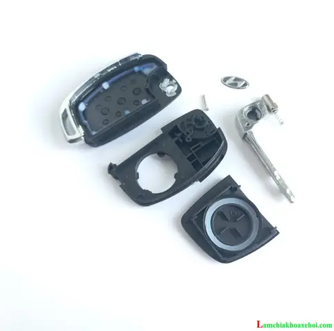 Cách Thay Pin Remote Xe Toyota