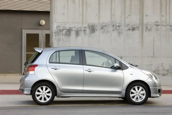 Can Ban Gap Toyota Yaris 2010