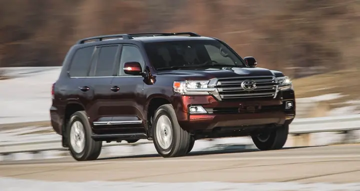 Can Mua Xe Toyota Land Cruiser Cu