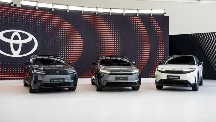 Chiếc Xe Đâu Tiên Của Toyota Sử Dụng Phun Xăng Chiếc Xe Đâu Tiên Của Toyota Sử Dụng Phun Xăng