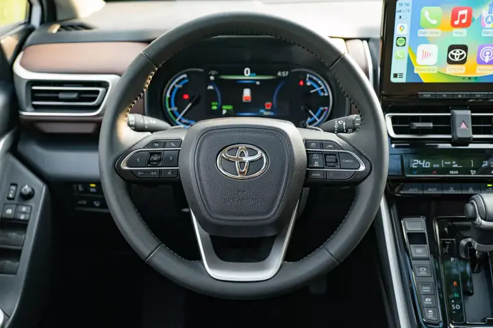 Chinh Sang Cho Den Dong Ho Toyota Innova