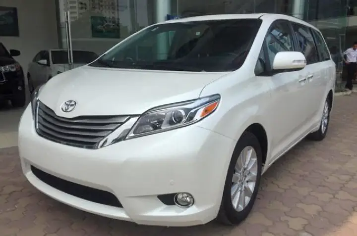 Cho Thuê Xe Toyota Sienna Giá