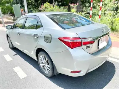 Cho Tot Ban Xe Toyota Altis Binh Duong