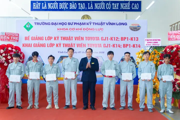 Chương Trình Thi Tay Nghề Kỹ Thuật Viên Của Toyota Chương Trình Thi Tay Nghề Kỹ Thuật Viên Của Toyota