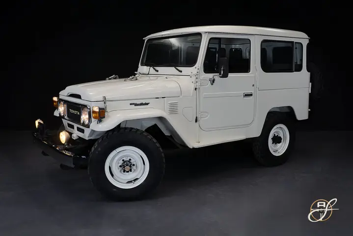 Classic Toyota Fj Land Cruisers For Sale