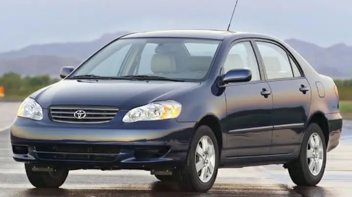 Có Nên Mua Toyota Altis 2003 Không