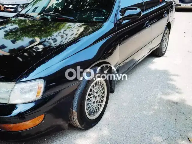 Có Nên Mua Toyota Corona 1993