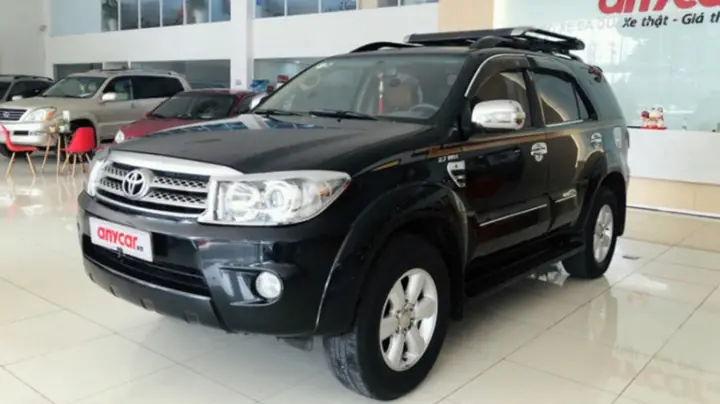 Có Nên Mua Toyota Fortuner 2010