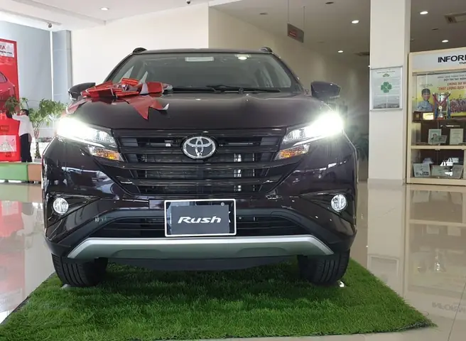 Có Nên Mua Toyota Rush Chạy Dịch Vụ Không