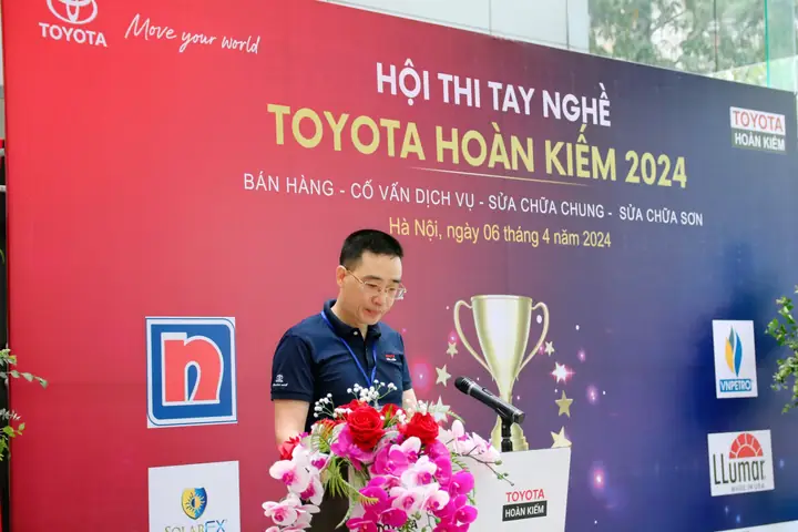 Cố Vấn Dịch Vụ Toyota Hoàn Kiếm
