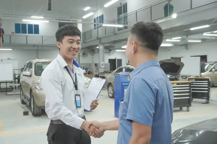 Cố Vấn Dịch Vụ Toyota Nha Trang Cố Vấn Dịch Vụ Toyota Nha Trang