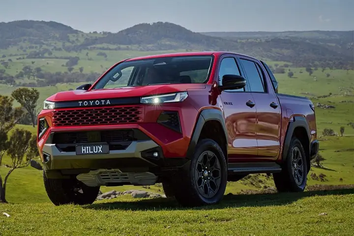 Công Bố Giá Xe Mới Của Toyota