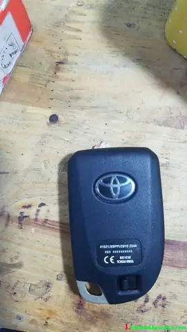 Copy Khoa Toyota Yaris Gia Bao Nhieu