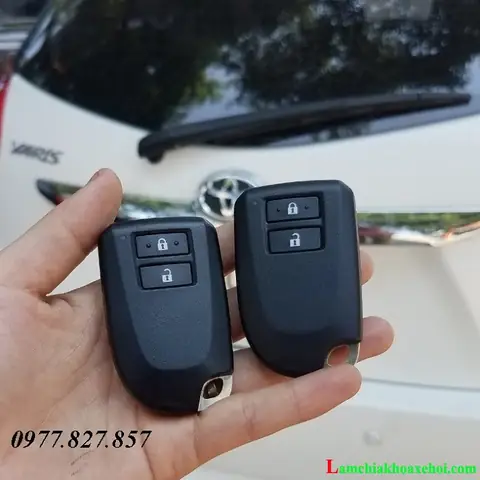 Copy Khoa Toyota Yaris Gia Bao Nhieu