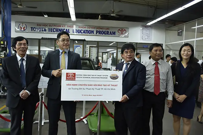 Dai Hoc Su Pham Ky Thuat Ho Chi Minh Toyota
