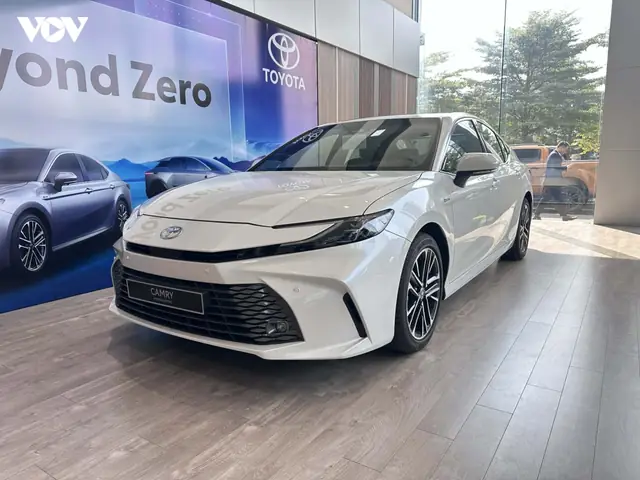 Dan Phim Xe Ôt Khuyen Mai Cua Dai Ly Toyota