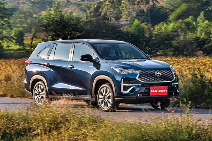 Danh Gia Xe Xpander Va Xe Toyota Innova