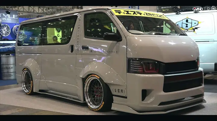 Do Choi Xe Toyota Hiace 16 Cho Do Choi Xe Toyota Hiace 16 Cho