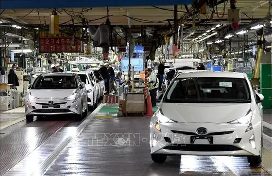 Dừng Dây Chuyền Toyota Khẩu Hiệu Dừng Dây Chuyền Toyota Khẩu Hiệu