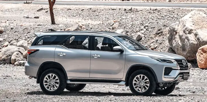 Fortuner Đụng Banh Xác Tại Toyota Can Tho