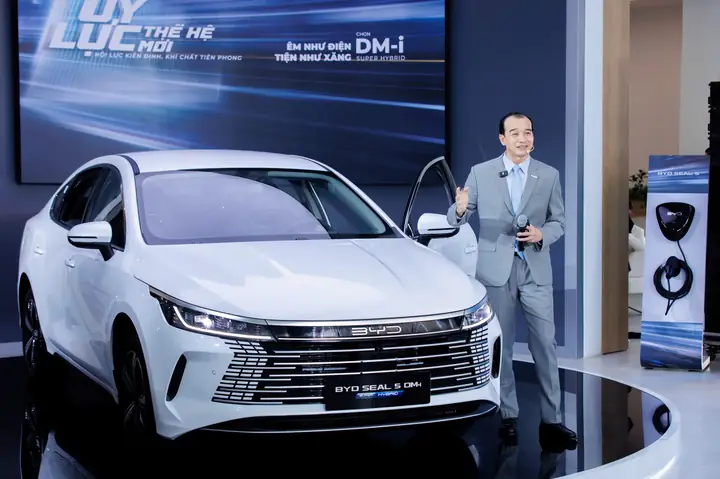 Gi Xe Oto Toyota Vinh Phúc Thang 5 2018