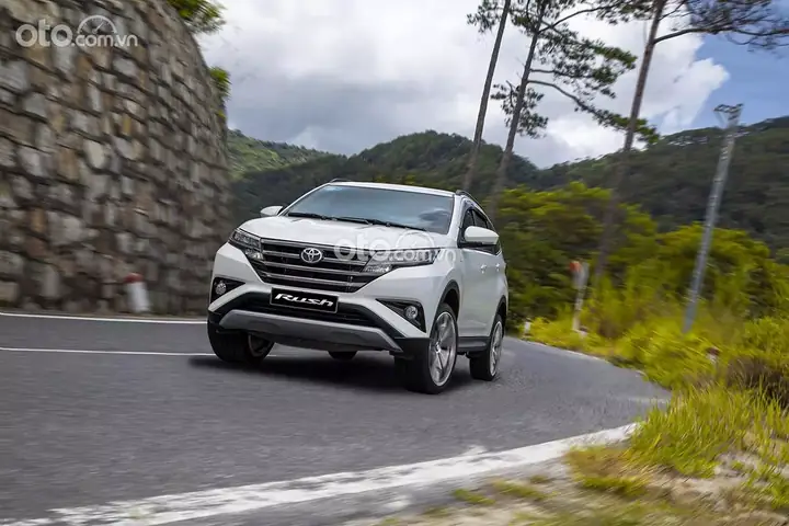 Giá Bán Toyota Rush Tại Việt Nam
