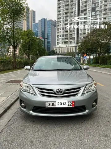 Giá Bán Xe Toyota Altis 2013