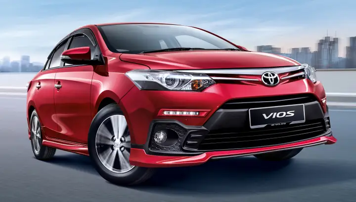 Giá Bán Xe Toyota Fortuner 22018 Quang Cao