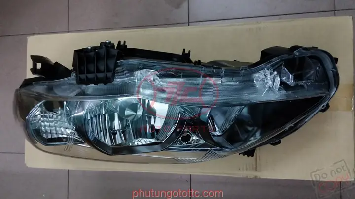 Giá Đèn Pha Toyota Altis 2011 2.0 Giá Đèn Pha Toyota Altis 2011 2.0