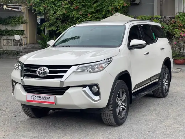 Giá Lăn Bánh Toyota Fortuner 2.7at 2019