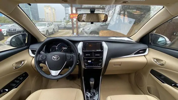 Giá Lăn Bánh Toyota Vios E 2020